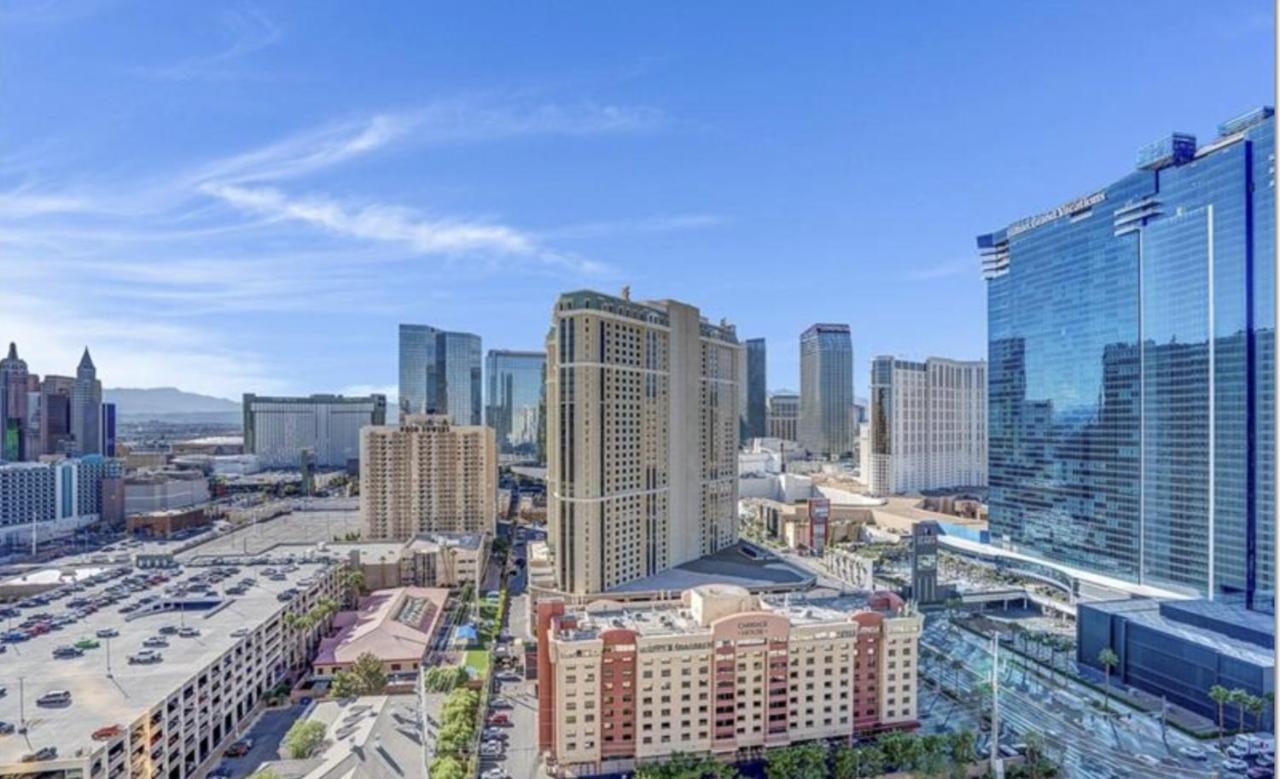 Balcony Full Strip View Suite Mgm Signature Free Valet ラスベガス エクステリア 写真